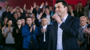 Në Republikën e Re, pozicioni dhe statusi i gazetarit, operatorit dhe çdo punonjësi të medias, do të jetë po aq i shenjtë sa statusi i gjyqtarit dhe prokurorit dhe i deputetit