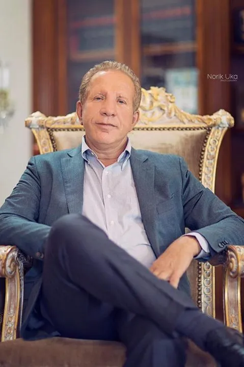 Pacolli shumë aktiv në rrjetet sociale