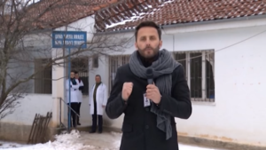 Policia braktis gazetarin investigativ dhe përkrah shpërndarësit e drogës!