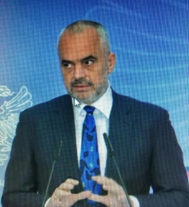 Lajmi i fundit: Rama i lutet Bashës për dialog?!