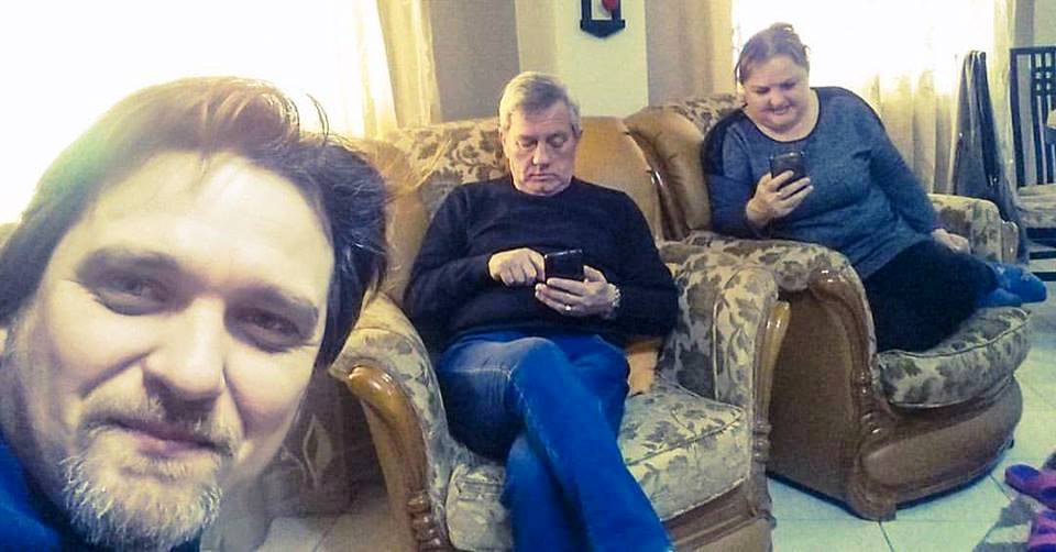 Nje selfie familjare  nga Jul Deda