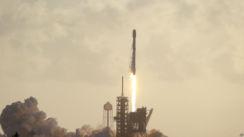 Triumf i ri për SpaceX