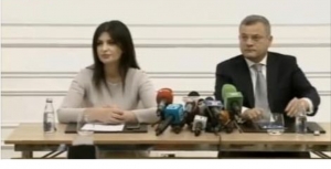 Topalli: Kjo është lista që ka marrë peng familja