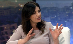 Jozefina  Topalli edhe  kur e ka gabim , ka të  DREJTE!