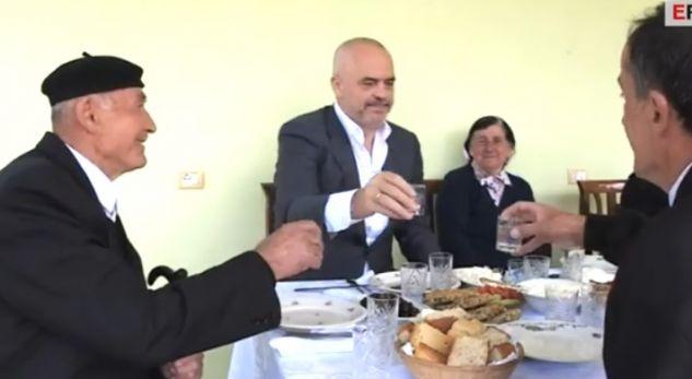I GJITHE PUSHTETI SOCIALISTEVE