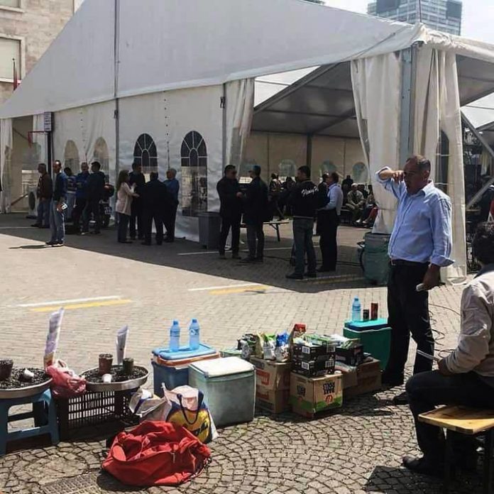 Kryeministri nuk lodhet duke qesëndisur Opoziten! Shikoni foton nga Çadra