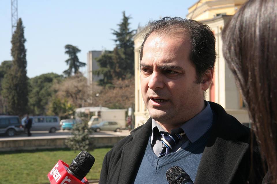 SOT ËSHTË DITA BOTËRORE E LIRISË SË MEDIAS! Simon Shkreli dhe Eliona Kodra Shkreli duan vëmendjen tonë