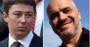 Makina me një timon/Shkëlzen Berisha ironizon Ramën: Ti s’ke patentë…