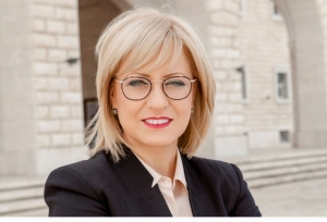 Lindita Nikolla i përgjigjet sërish Kejdi Mehmetajt: E paedukatë, shihemi në 25 qershor