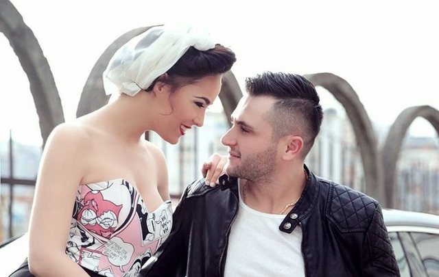 Xhensila dhe Besi janë konvertuar në katolikë