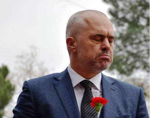 Leje ndërtimi dhe koncesione nga Rama për media dhe emra të njohur