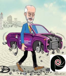 Kur nuk ke patentë e mban në krahë makinën!