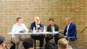 Video/Freek Persyn eshte PARTNER qe themeloi 51N4E dhe DREJTOR i kompanise #51n4E bashkëpunëtor i Anri Sala