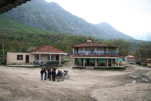 Gjerbësi i Skraparit me qendër  spitalore pa personel