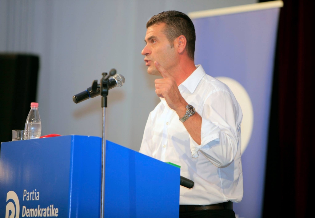JA SI DO TA RINGREJMË PARTINË DEMOKRATIKE
