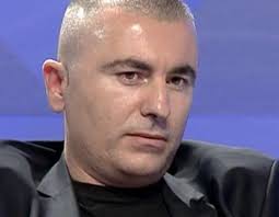 Kryeministri me atlete, i  një populli që ende LYP