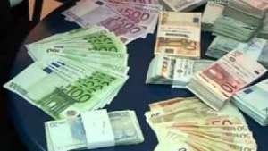 Gjyqtarë, prokurorë, politikanë dhe bosë të krimit nxjerrin jashtë pasuritë; 178 raste brenda 6 muajsh