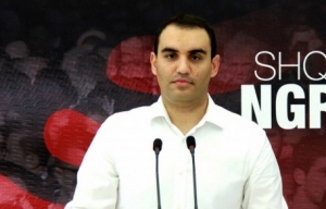 Belind Këlliçi: Ka një axhendë për të përçarë e sunduar PD-në