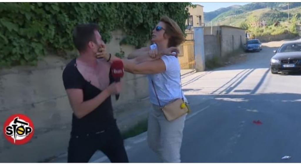 Del VIDEO/ Si u rrah gazetari i emisionit “Stop”
