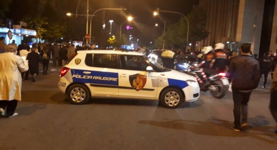 Aksident i rëndë në autostradën Tiranë-Durrës, disa ambulanca në vendin e ngjarjes