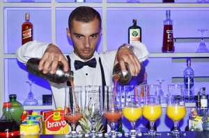 ” Vertigo lounge” Tirana / 10 koktejet më të mira të verës
