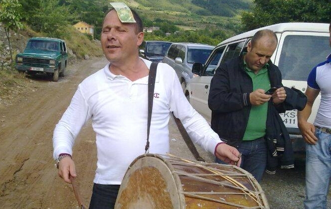 “Plehrat”  qytetarët kërkojnë takim me Xhelal Mziun