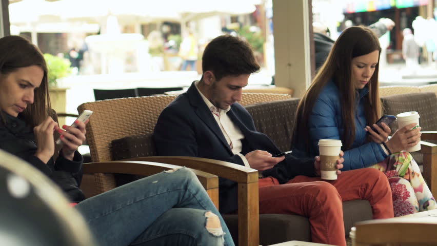 Adoleshenca e reduktuar në një smartphone