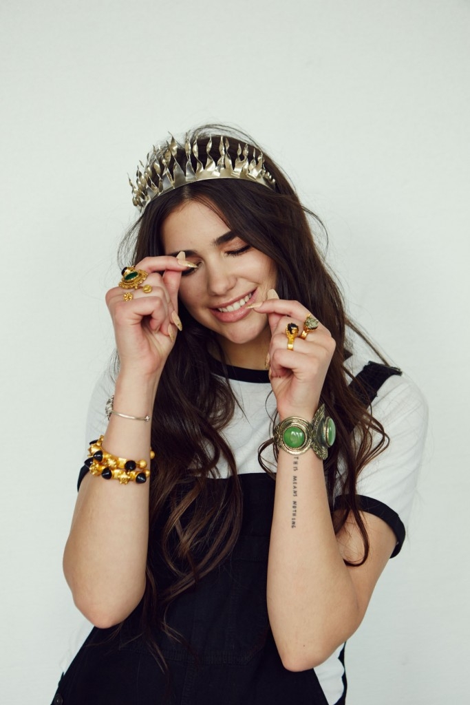 Dua Lipa  sot 22