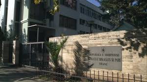 SKANDAL/Fshihen 300 dosje në Gjykatën e Tiranës