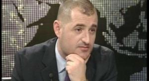 Gazetari Peka:Mos u merzit zoti Lesi, ka dhe me keq… Dje e vleresoje Rucin, Rama thjeshte te kujtoj se cfare ka mesuar prej tij…