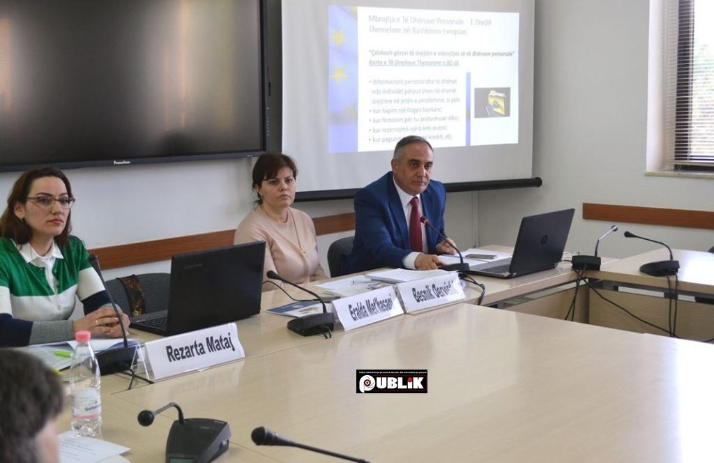 Gjyqtarja Rezarta Mataj: Në  parukeri nuk tregoj se jam gjyqtare.
