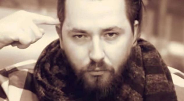 Kastro ZIZO:Te vritesh për një karikues,”Çfarë k*rin bëj ende në këtë vend!”