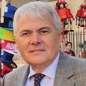 A ka ndonjë burrë që mund të bejë ndryshimin ?