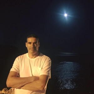 Bledi Kasmi / Nuk bëhet striptizëm me zjarret
