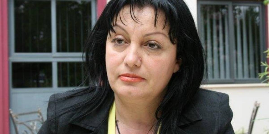 Zamira Cavo: Kryeministri Rama  po sillet me administratën  si mbret mesjetar që ka  edhe gurin edhe arrën.