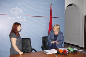 Ish-ministria  Milva Ekonomi shkelje dhe abuzime me fondet