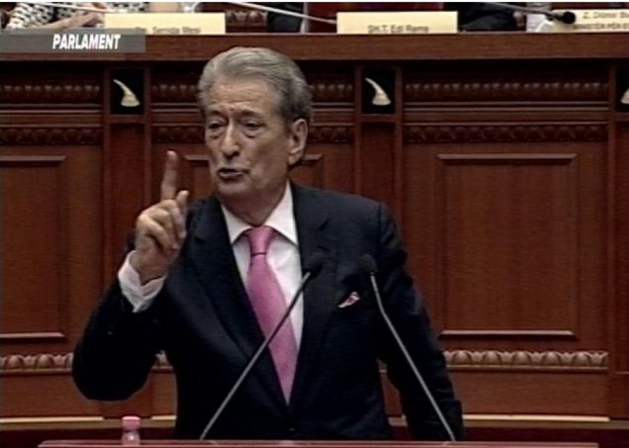Berisha nxjerr dokumentet e makinës së drogës, Ruçi ndërpret seancën