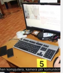 VIDEO/ Prostitucion online në Tiranë, në pranga 6 femra e një burrë. Ja emrat dhe pamjet e arrestimeve