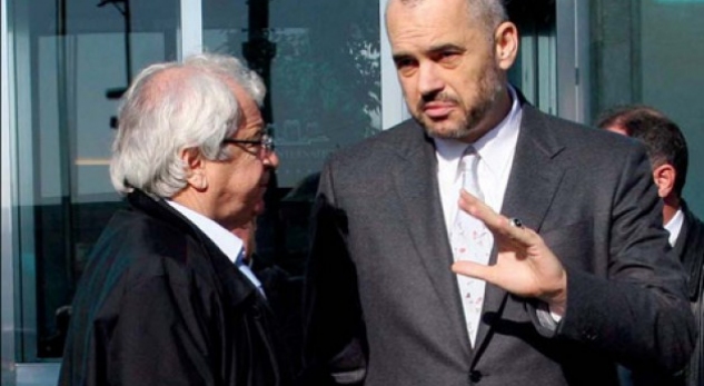 Ngjela ,  Ramës :Pse, i di shqiptarët indianë ky pafille!