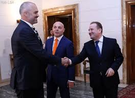 Kur të del Dr. Çili në televizor