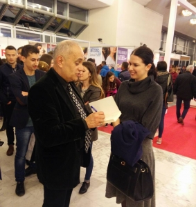 Rinisë shqiptare, shoqëria i detyrohet arsim falas e cilësor
