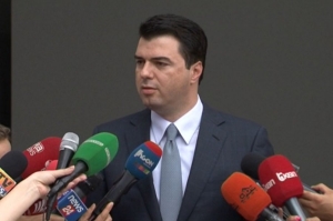 Basha kërkoi fjalën në Kuvend, Taulant Balla ironi me “gafën” e deputetit të ri