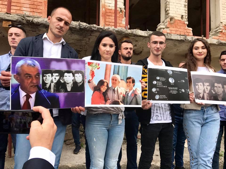 Foto e ditës