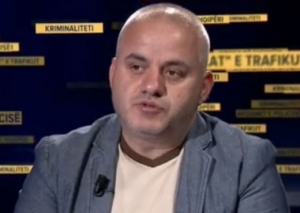 Artan Hoxha: Urime per sot por VIDEO me ze e figure do publikohet…