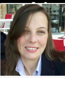 Mirela  Cela Jorgo / Me jep kurajo , o zot, te jetoj ne kete vend!