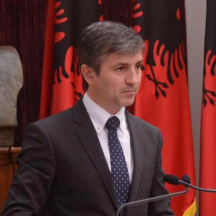 Dritan Sejko* : 5 informacione qe duhet t’i dije Kryeministri Rama per AKU-ne