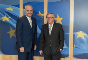 Rama per “Frankfurter Rundschau”: Shqiptarëve u është sosur durimi me Bashkimin Evropian dhe se qëndrimi i Brukselit në çështjen e hapjes së negociatave është një çmenduri .