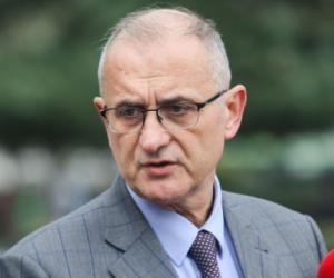 Vasili: Së pari duhet të shkarkohet kreu i policisë së shtetit