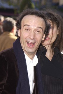 Roberto Benigni| Mos kini frikë të vuani, e gjithe bota vuan…, por jini të lumtur DUKE LEXUAR NJË LIBËR