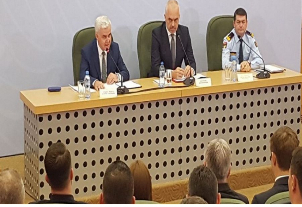 Rama :Prokuroria dhe Gjykatat e kishin fajin per makinen e Policisë në Elbasan